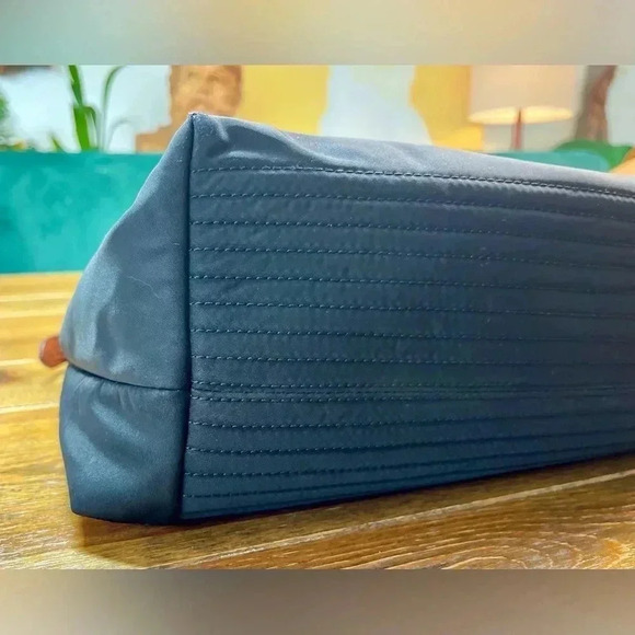 Vintage DB Dooney and Bourke | Erica Nylon Hobo Bag | Black & Brown - Picture 3 of 7